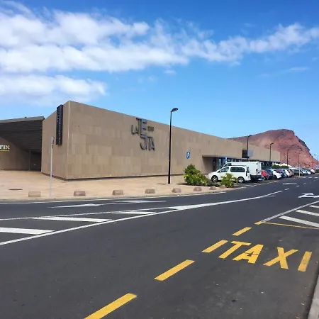 Cosy In Granadilla With Sea View